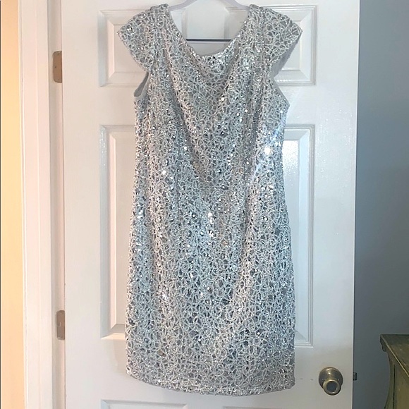 Adrianna Papell Dresses & Skirts - Adrianna Papell silver sequin cocktail dress